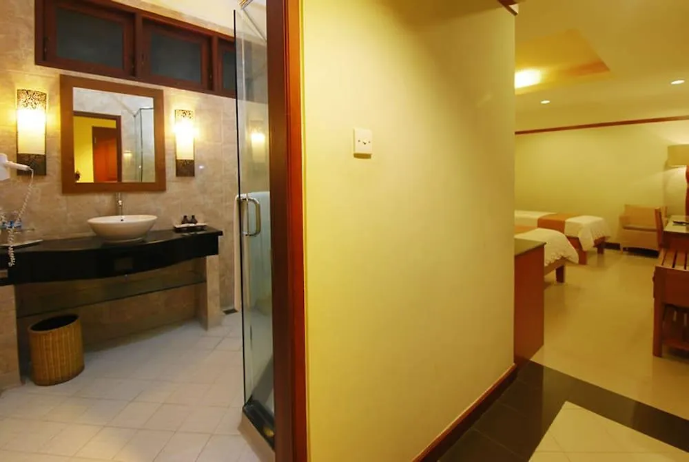 Yulia Beach Inn Kuta Kuta  3*, Kuta (Bali)