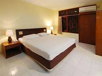 Hotel Yulia Beach Inn Kuta Kuta