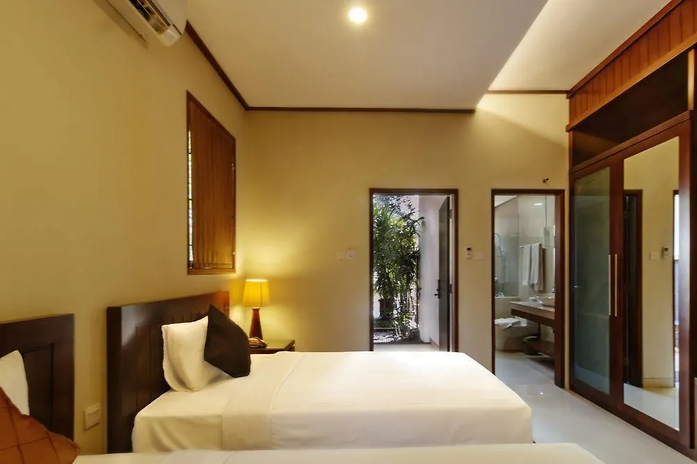 Yulia Beach Inn Kuta Kuta  3*, Kuta (Bali)
