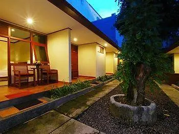 Yulia Beach Inn Kuta Kuta