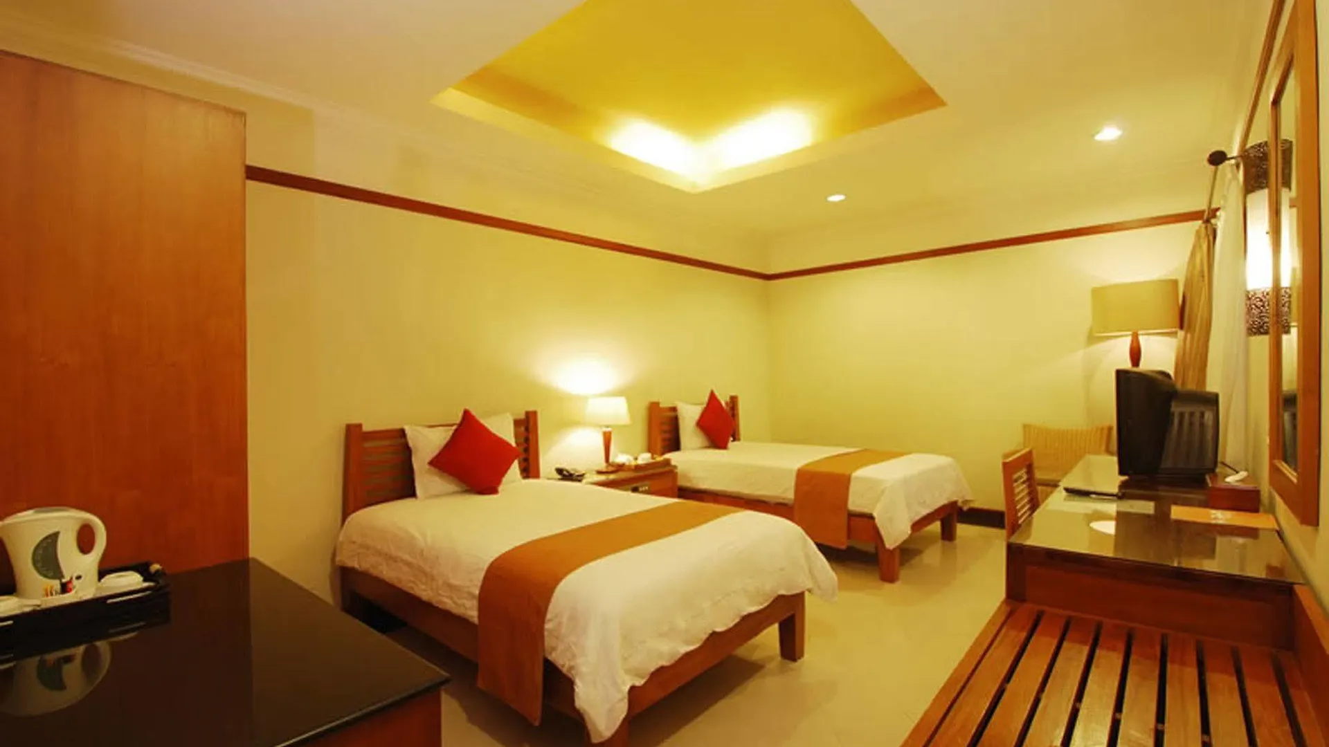 Yulia Beach Inn Kuta Kuta  3*, Kuta (Bali) Indonesia