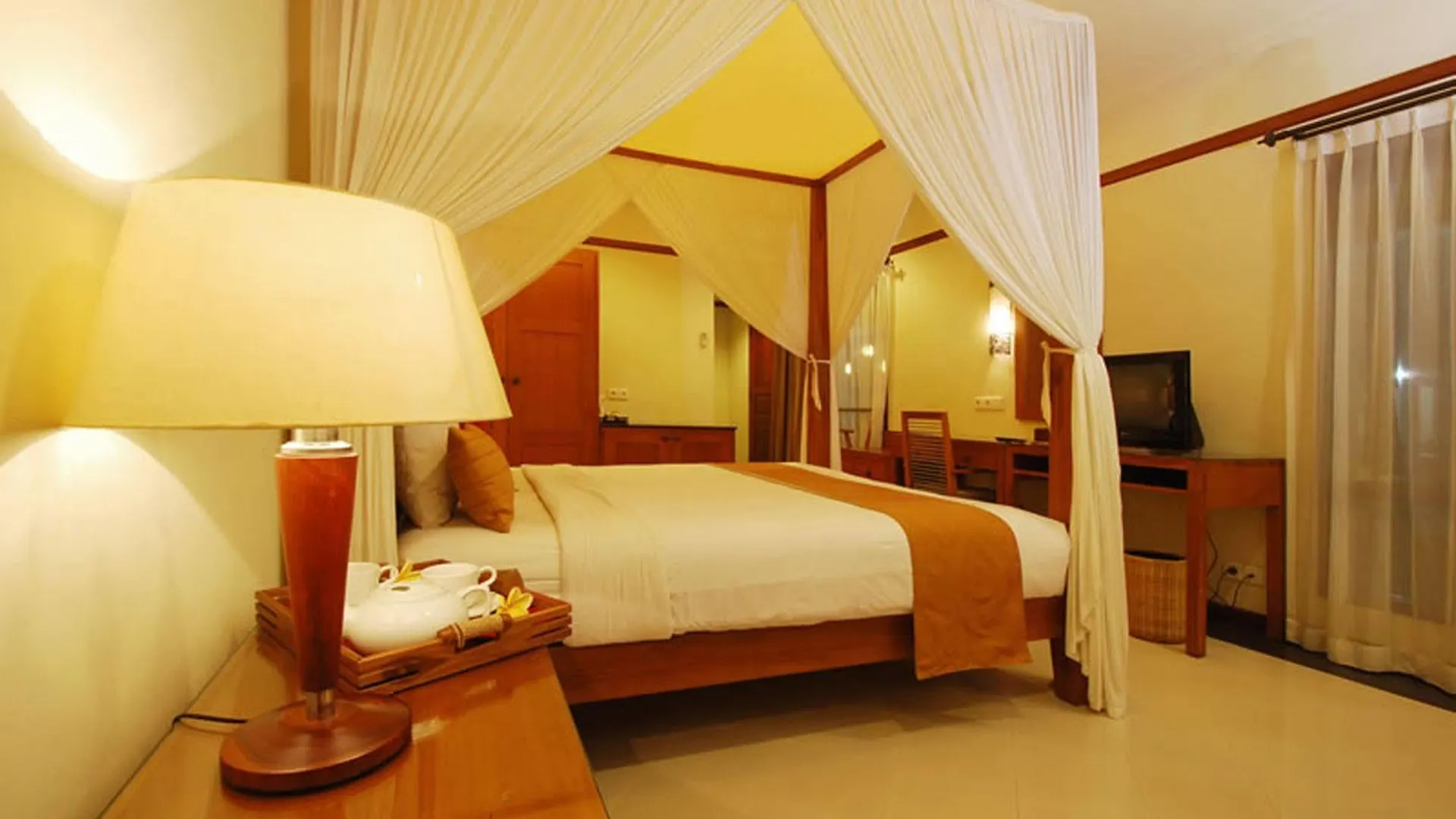 Yulia Beach Inn Kuta Kuta