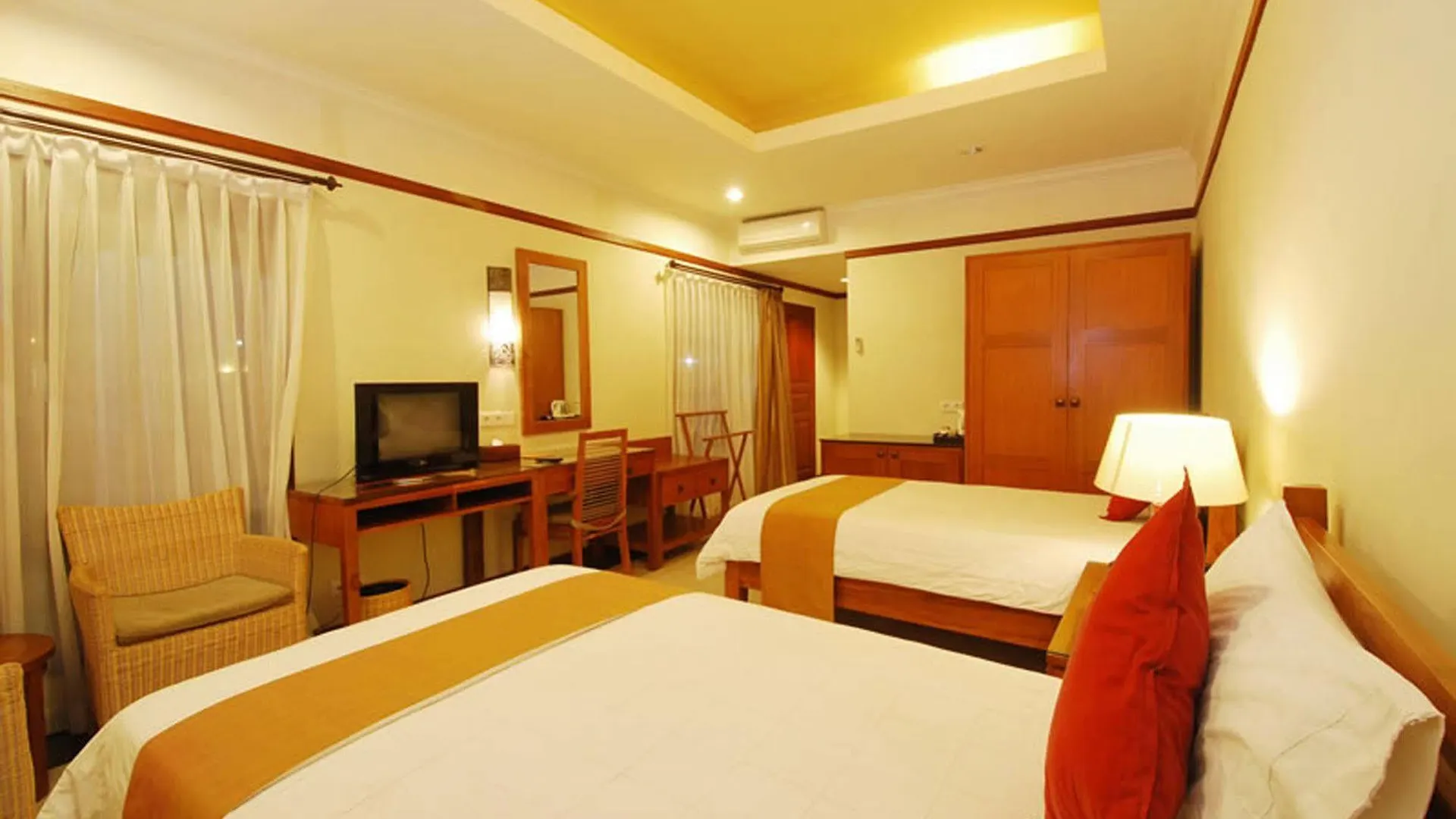 Yulia Beach Inn Kuta Kuta  Indonesia
