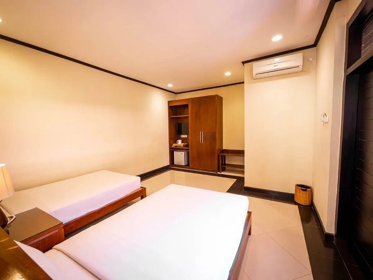 Hotel Yulia Beach Inn Kuta Kuta